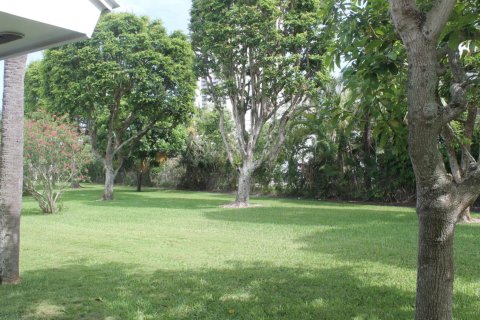 Condo in Riviera Beach, Florida, 2 bedrooms  № 1141358 - photo 1