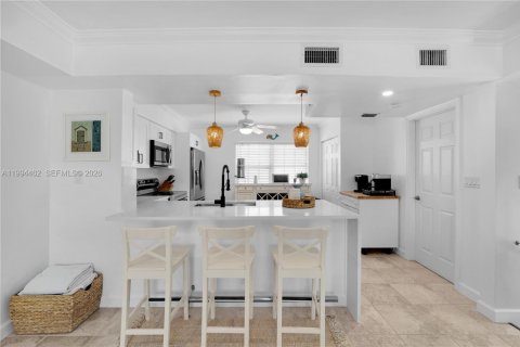 Touwnhouse à vendre à Hollywood, Floride: 4 chambres, 210.42 m2 № 2059310 - photo 7