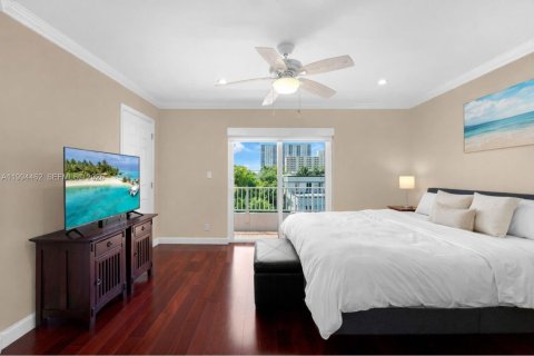 Touwnhouse à vendre à Hollywood, Floride: 4 chambres, 210.42 m2 № 2059310 - photo 14