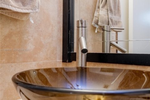 Снять в аренду виллу или дом в Санрайз, Флорида 3 спальни, 106.47м2, № 2006032 - фото 21