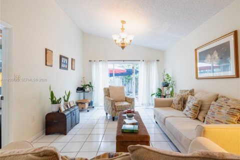 Снять в аренду виллу или дом в Санрайз, Флорида 3 спальни, 106.47м2, № 2006032 - фото 5