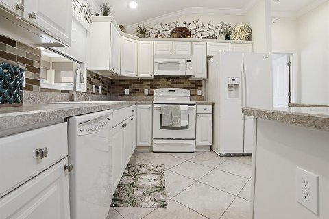 Casa en venta en The Villages, Florida, 3 dormitorios, 144.83 m2 № 2429133 - foto 5