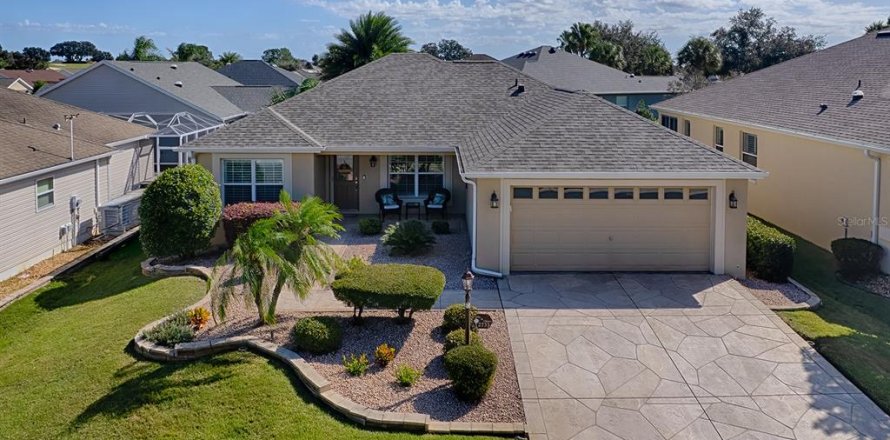 Casa en The Villages, Florida 3 dormitorios, 144.83 m2 № 2429133