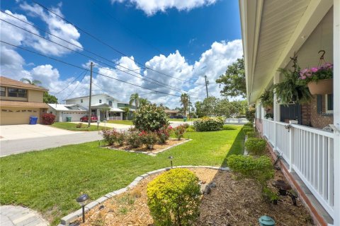 Casa en venta en Palm Harbor, Florida, 4 dormitorios, 238.2 m2 № 1724698 - foto 8