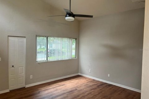 House in Gainesville, Florida 3 bedrooms, 107.58 sq.m. № 2210445 - photo 5