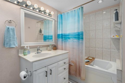 Villa ou maison à vendre à Holiday, Floride: 2 chambres, 125.98 m2 № 2398458 - photo 24