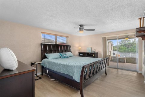Villa ou maison à vendre à Holiday, Floride: 2 chambres, 125.98 m2 № 2398458 - photo 21