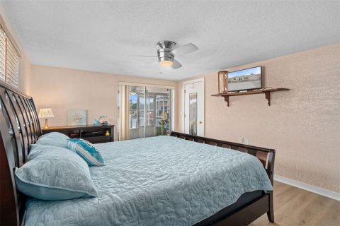 Villa ou maison à vendre à Holiday, Floride: 2 chambres, 125.98 m2 № 2398458 - photo 23