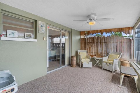 Villa ou maison à vendre à Holiday, Floride: 2 chambres, 125.98 m2 № 2398458 - photo 29