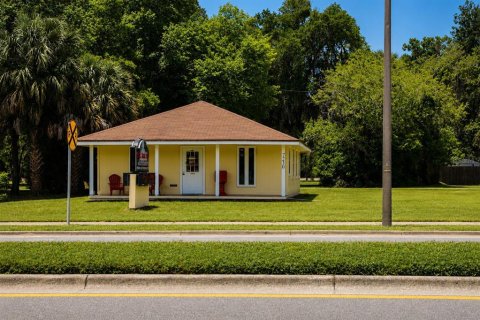 Commercial property in Hawthorne, Florida 93.65 sq.m. № 2277902 - photo 3