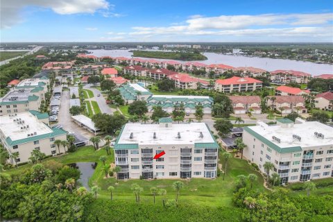 Condominio en venta en New Smyrna Beach, Florida, 2 dormitorios, 156.17 m2 № 1366942 - foto 2