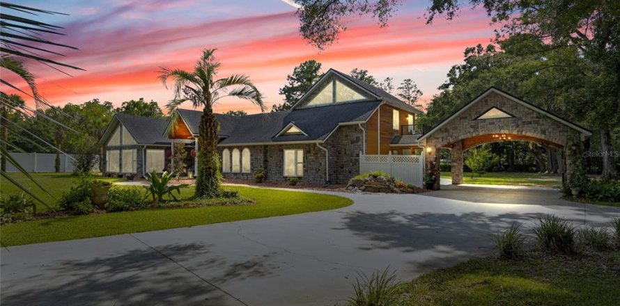 Casa en Lake City, Florida 5 dormitorios, 445.93 m2 № 1543221