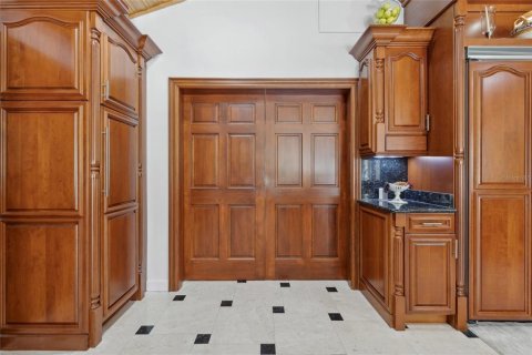 Casa en venta en Lake City, Florida, 5 dormitorios, 445.93 m2 № 1543221 - foto 27