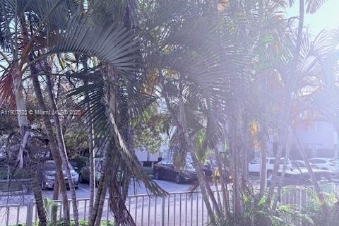 Propiedad comercial en venta en Miami Beach, Florida, 250.84 m2 № 1966767 - foto 6