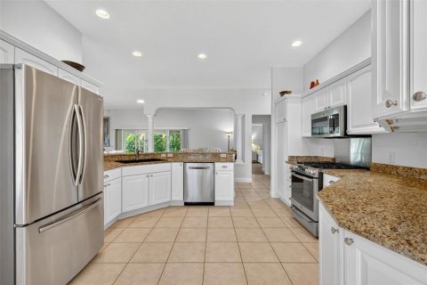 Casa en venta en The Villages, Florida, 3 dormitorios, 193.7 m2 № 1879289 - foto 6