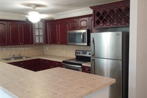 Copropriété à louer à Homestead, Floride: 2 chambres, 99.87 m2 № 1960011 - photo 4