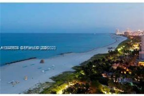Condominio en alquiler en Miami Beach, Florida, 2 dormitorios, 65.03 m2 № 2260853 - foto 27