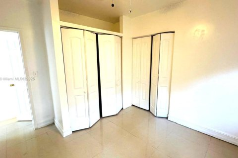 Condo in Miami Beach, Florida, 1 bedroom  № 1975372 - photo 5