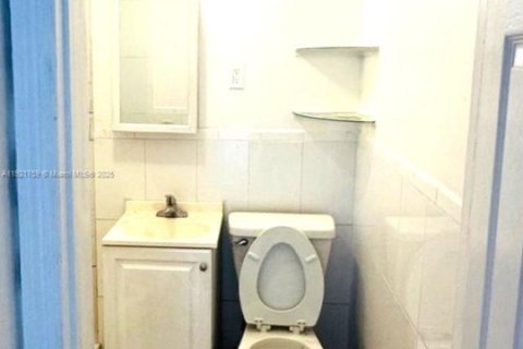 Condo in Miami Beach, Florida, 1 bedroom  № 1975372 - photo 7