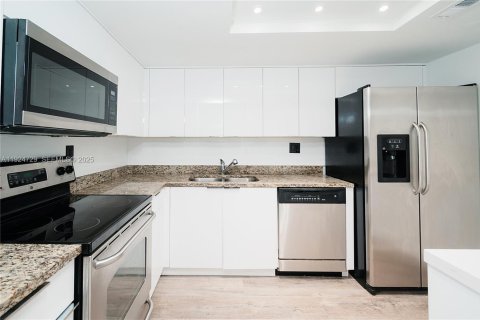 Copropriété à vendre à Aventura, Floride: 2 chambres, 91.97 m2 № 1983004 - photo 8