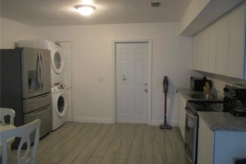 Casa en venta en New Port Richey, Florida, 2 dormitorios, 91.88 m2 № 1882957 - foto 4