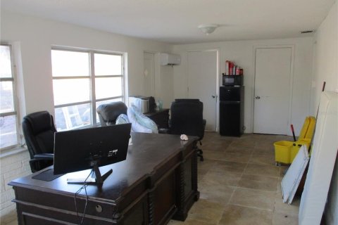 Casa en venta en New Port Richey, Florida, 2 dormitorios, 91.88 m2 № 1882957 - foto 11