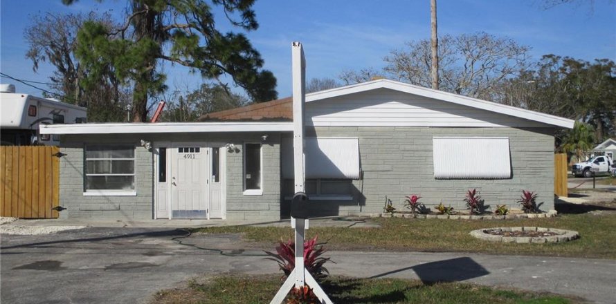 Casa en New Port Richey, Florida 2 dormitorios, 91.88 m2 № 1882957