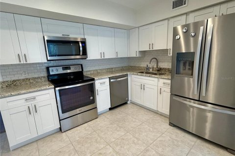 Condominio en venta en Clearwater, Florida, 2 dormitorios, 130.06 m2 № 2211365 - foto 12