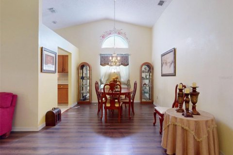 House in New Smyrna Beach, Florida 2 bedrooms, 116.59 sq.m. № 2234941 - photo 12