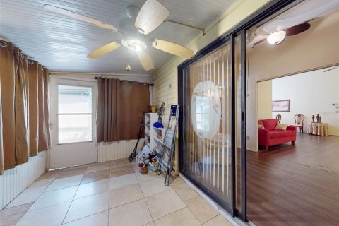 House in New Smyrna Beach, Florida 2 bedrooms, 116.59 sq.m. № 2234941 - photo 27