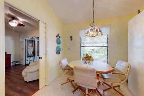 House in New Smyrna Beach, Florida 2 bedrooms, 116.59 sq.m. № 2234941 - photo 22