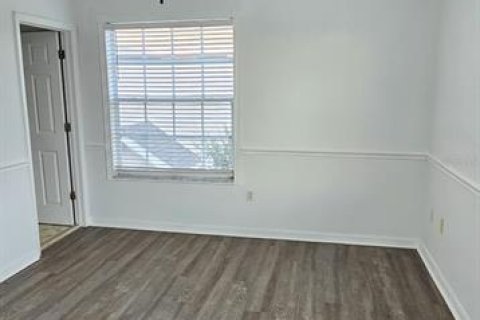 Townhouse in Brandon, Florida 2 bedrooms, 107.67 sq.m. № 2235201 - photo 14