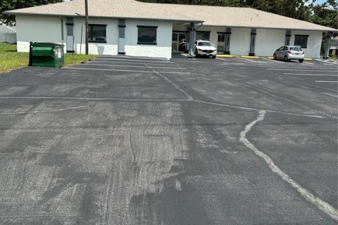 Immobilier commercial à Fruitland Park, Floride 483.09 m2 № 2368784