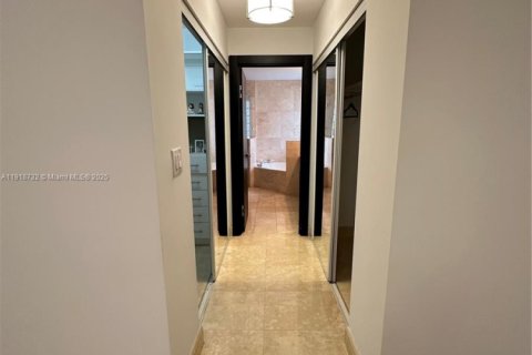 Villa ou maison à vendre à Doral, Floride: 4 chambres, 198.63 m2 № 1973995 - photo 27