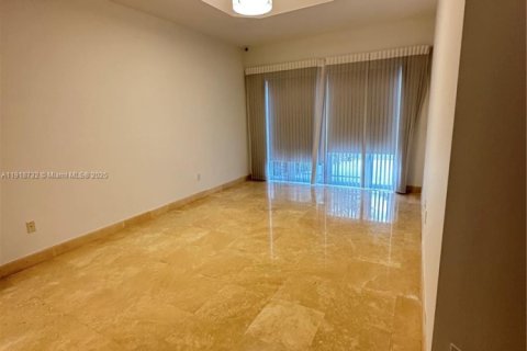 Villa ou maison à vendre à Doral, Floride: 4 chambres, 198.63 m2 № 1973995 - photo 19