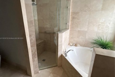 Villa ou maison à vendre à Doral, Floride: 4 chambres, 198.63 m2 № 1973995 - photo 29