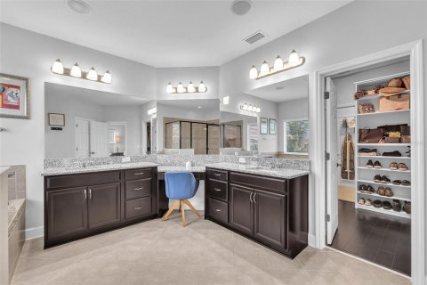 House in Riverview, Florida 5 bedrooms, 332.31 sq.m. № 1829878 - photo 26