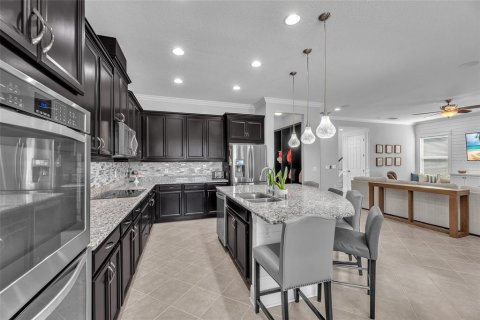 House in Riverview, Florida 5 bedrooms, 332.31 sq.m. № 1829878 - photo 17