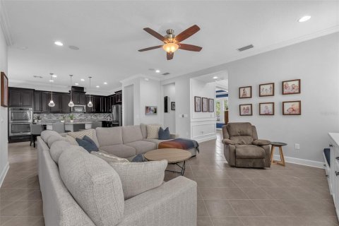 House in Riverview, Florida 5 bedrooms, 332.31 sq.m. № 1829878 - photo 12