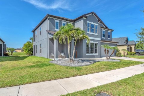 House in Riverview, Florida 5 bedrooms, 332.31 sq.m. № 1829878 - photo 3