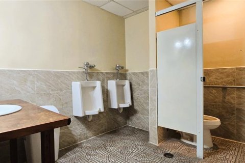 Снять в аренду коммерческую недвижимость в Лейк-Уэльс, Флорида 346.71м2, № 2150890 - фото 9