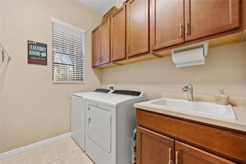 House in Venice, Florida 2 bedrooms, 176.51 sq.m. № 1719963 - photo 29