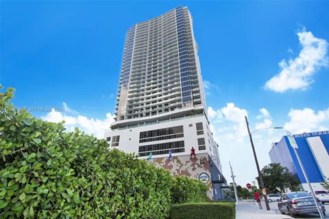 Condo in Miami, Florida, 1 bedroom  № 2242294 - photo 28