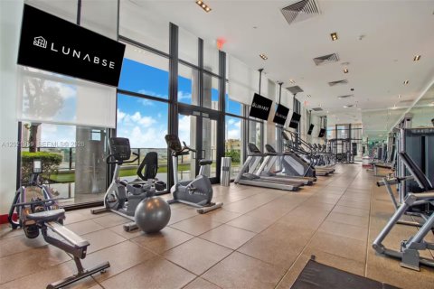 Condo in Miami, Florida, 1 bedroom  № 2242294 - photo 24
