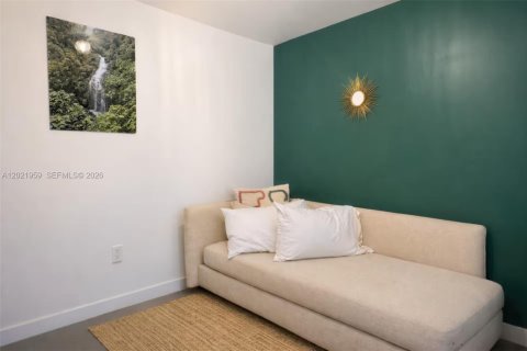 Condo in Miami, Florida, 1 bedroom  № 2242294 - photo 13