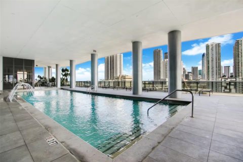 Condo in Miami, Florida, 1 bedroom  № 2242294 - photo 30