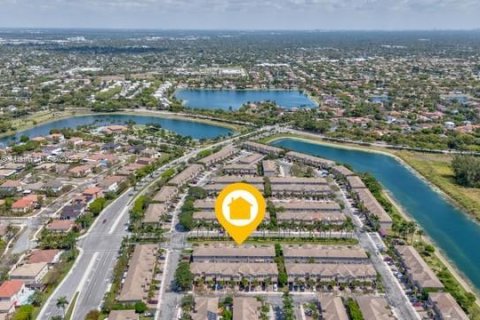 Touwnhouse à vendre à Cutler Bay, Floride: 3 chambres, 145.11 m2 № 1936914 - photo 24