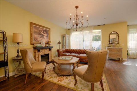 House in Delray Beach, Florida 3 bedrooms, 253.9 sq.m. № 1970356 - photo 3