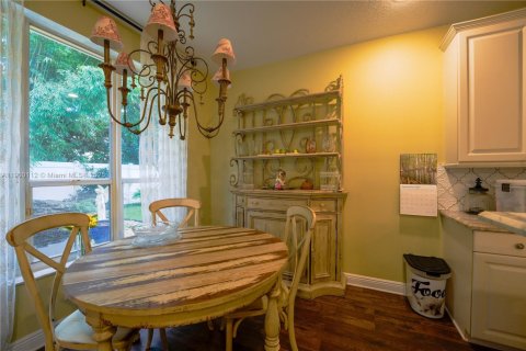 House in Delray Beach, Florida 3 bedrooms, 253.9 sq.m. № 1970356 - photo 13