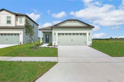 House in Lake Alfred, Florida 3 bedrooms, 135.54 sq.m. № 1902583 - photo 3